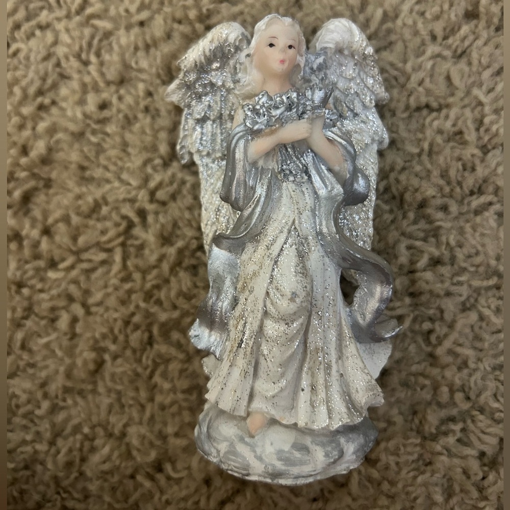 Angel Knickknack - Picture 2 of 3